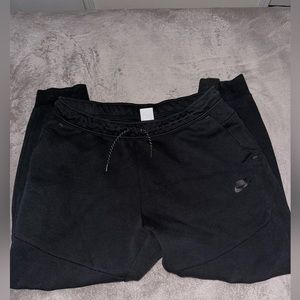 Nike tech fleece pants